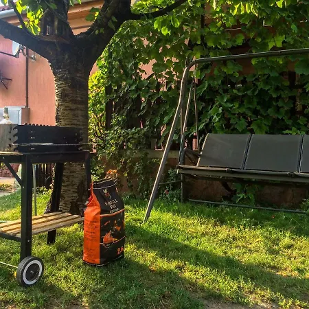 Wéber Apartman Hébergement de vacances *
